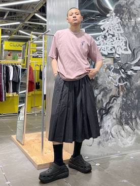 「アイテム（バングル/リストバンド）」を使った、はのやんさん（メンズ・182cm）の夏コーディネート