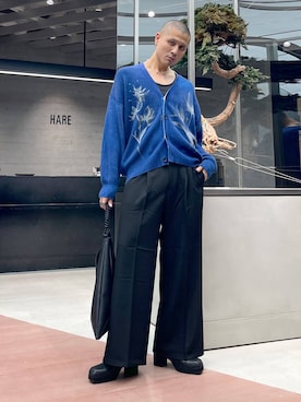 「アイテム（スラックス、ブラック系）」を使った、はのやんさん（メンズ・182cm）の秋コーディネート