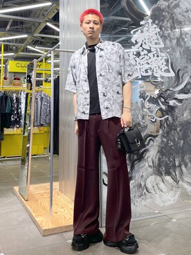 「アイテム（パンツ、レッド系）」を使った、はのやんさん（メンズ・182cm）の夏コーディネート