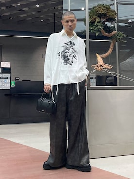 「アイテム（ボストンバッグ）」を使った、はのやんさん（メンズ・182cm）の秋コーディネート