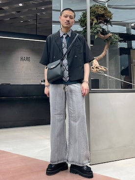 「HARE（ハレ）のアイテム（テーラードジャケット、ブラック系）」を使った、はのやんさん（メンズ・182cm）の春コーディネート