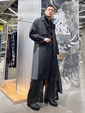「坊主」｜「アイテム（ステンカラーコート）」を使った、はのやんさん（メンズ・182cm）の秋コーディネート