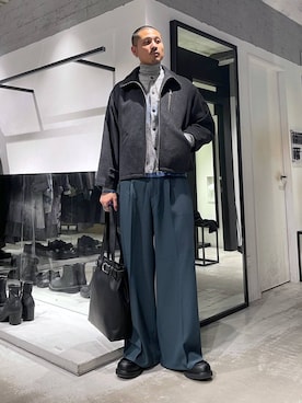 「アイテム（トートバッグ）」を使った、はのやんさん（メンズ・182cm）の秋コーディネート