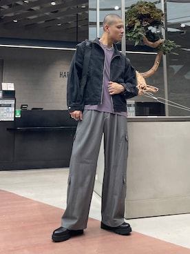 「アイテム（メッセンジャーバッグ）」を使った、はのやんさん（メンズ・182cm）の秋コーディネート