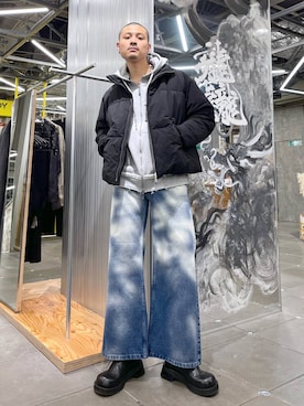 「オーバーサイズ」｜「アイテム（ジャケット/アウター）」を使った、はのやんさん（メンズ・182cm）の冬コーディネート