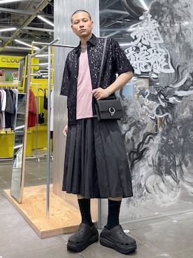 「アイテム（バングル/リストバンド）」を使った、はのやんさん（メンズ・182cm）の夏コーディネート