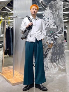 「アイテム（スラックス）」を使った、はのやんさん（メンズ・182cm）の秋コーディネート