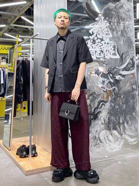 「アイテム（パンツ、レッド系）」を使った、はのやんさん（メンズ・182cm）の夏コーディネート