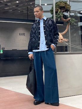 「アイテム（カーディガン/ボレロ）」を使った、はのやんさん（メンズ・182cm）の秋コーディネート