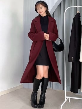 「アイテム（チェスターコート、レッド系）」を使った、ERIKAさん（レディース・157cm）の秋コーディネート