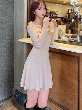 「アイテム（ワンピース/ドレス、ベージュ系）」を使った、ERIKAさん（レディース・157cm）の秋コーディネート