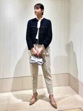 「TOMORROWLAND （トゥモローランド）のドライダブルクロス フロントタックテーパードパンツ（その他パンツ）」を使った、Kojima_TOMORROWLANDさん（レディース・164cm）の冬コーディネート