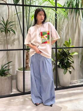 「トゥモローランド」｜「アイテム（パンツ）」を使った、Kojima_TOMORROWLANDさん（レディース・164cm）の夏コーディネート