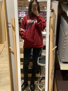 「UNIQLO（ユニクロ）のハイライズスキニーアンクルジーンズ（ビューティコンプレッション・丈標準68cm）（デニムパンツ、ブラック系）」を使った、quincyootddddさん（レディース・165cm）の秋コーディネート
