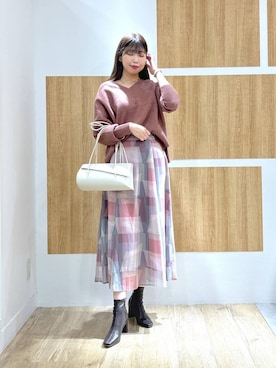 「アイテム（スカート）」を使った、andemiu_mizukiさん（レディース・170cm）の秋コーディネート