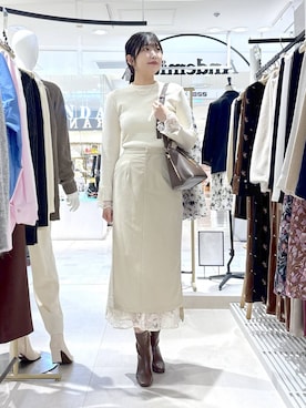 「アイテム（ハンドバッグ）」を使った、andemiu_mizukiさん（レディース・170cm）の秋コーディネート