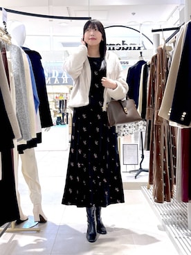 「アイテム（ハンドバッグ）」を使った、andemiu_mizukiさん（レディース・170cm）の秋コーディネート