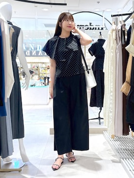 「アイテム（スラックス）」を使った、andemiu_mizukiさん（レディース・170cm）の夏コーディネート
