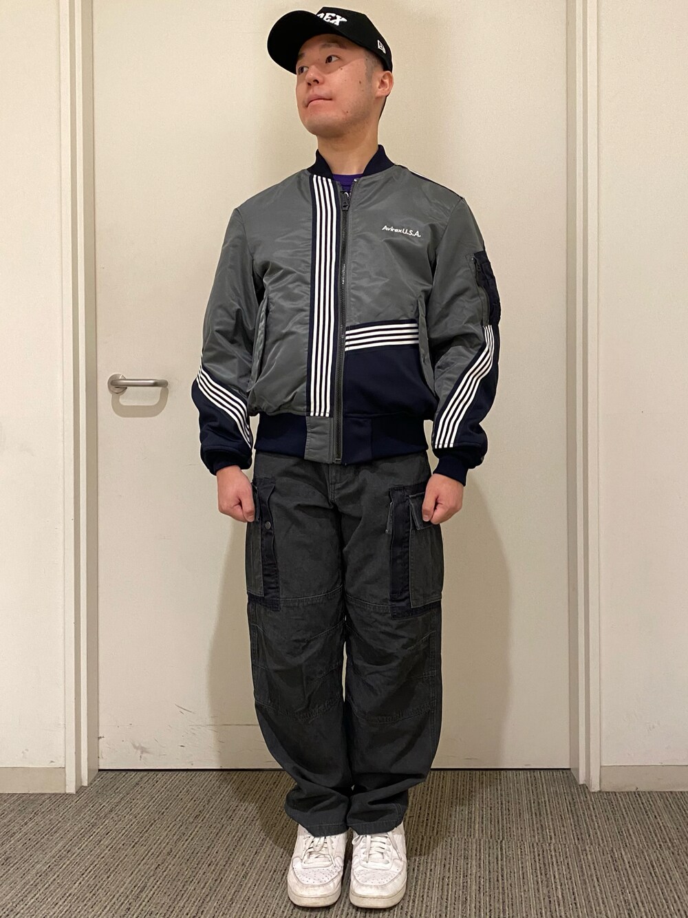 「AVIREX、ootd、メンズファッション、新作、ミリタリー、スポーツ、ストリート、キャップ、MA-1、カーゴパンツ」｜「AVIREXの×NEW ERA 9フォーティー Aフレーム ロゴキャップ アジャスタブル/9 FORTY A-FRAME LOGO CAP（キャップ、ブラック系）」を使った、hryk1998さん（メンズ・167cm）の夏コーディネートの1枚目の写真