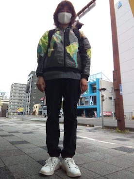 「EASTBOY（イーストボーイ）のアイテム（スニーカー、ホワイト系）」を使った、 可奈さん（レディース・164cm）の春コーディネート
