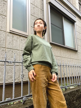 「マスタード」｜「アイテム（スウェット）」を使った、Satokoさん（レディース・159cm）の秋コーディネート