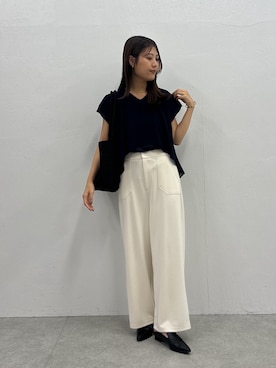 「COLLAGE GALLARDAGALANTE(コラージュガリャルダガランテ)の接触冷感/リラックスカットパンツ(その他パンツ、ホワイト系)」を使った、EBINAさん(レディース・166cm)の夏コーディネート