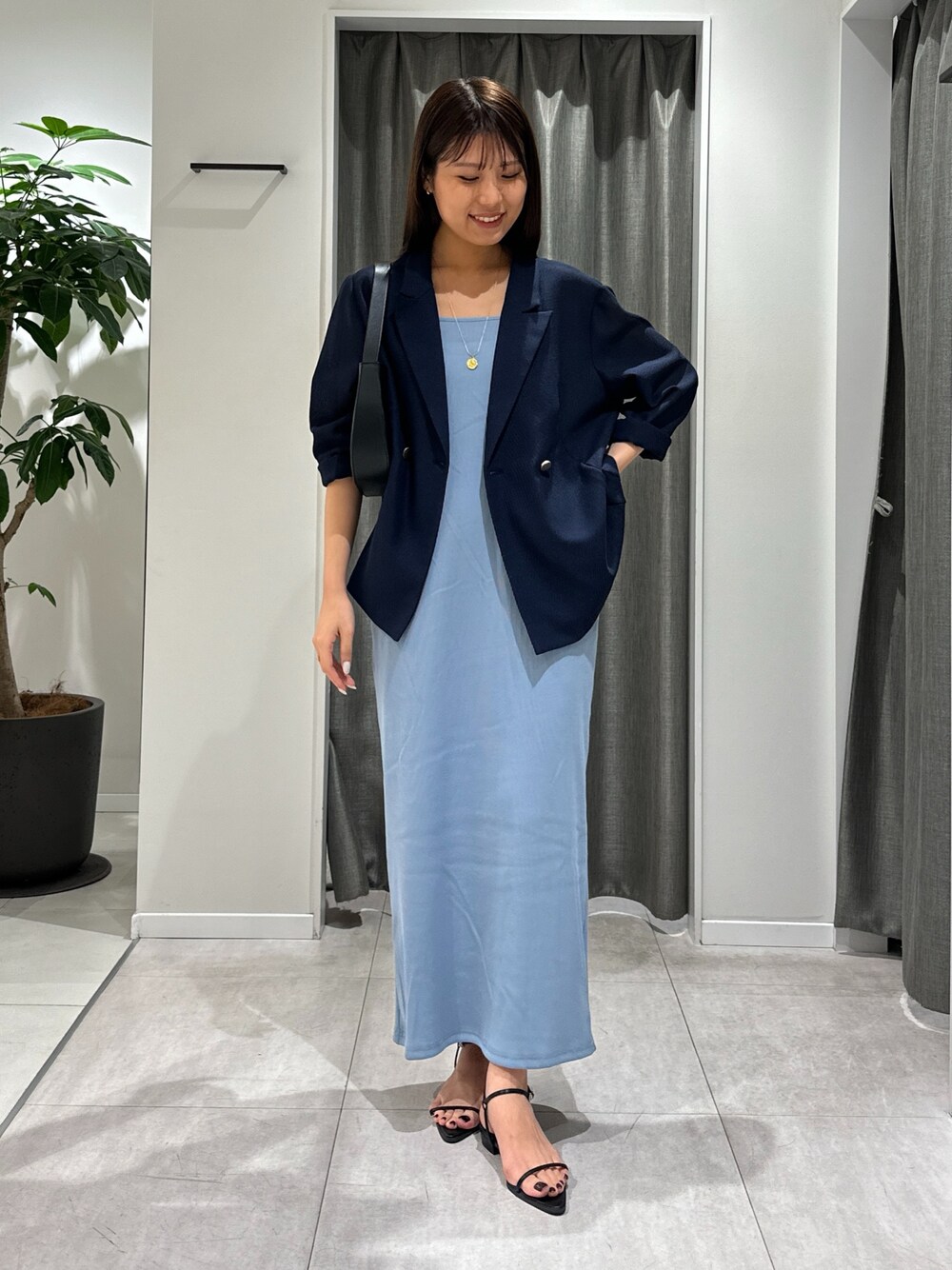 「サンダル、大人ファッション、オトナカジュアル、ootd、オトナ女子、キレイめカジュアル、レディースファッション、大人コーデ、おでかけコーデ、デニムコーデ、ジャケット、ジャケットスタイル、ジャケットコーデ、夏ファッション、大人女子」｜「COLLAGE GALLARDAGALANTEのリブキャミワンピース/WEB限定カラー・サイズ展開/新色追加（ワンピース、ブルー系）」を使った、EBINAさん（骨格ウェーブ・レディース・166cm）の春コーディネートの1枚目の写真