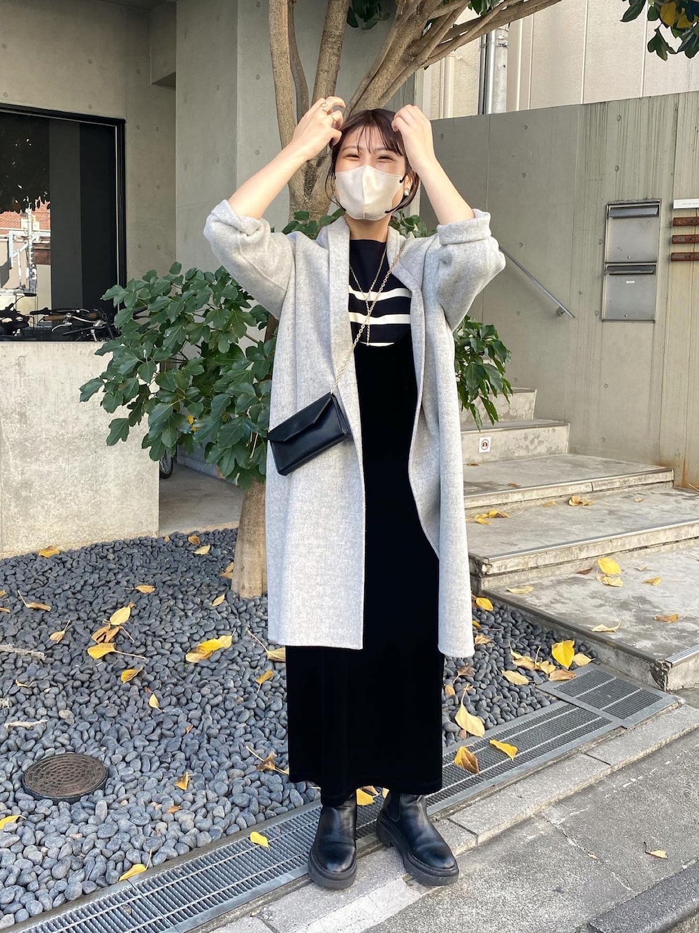 一押し/バサッとは羽織るだけでキマる/リバーガウンコートを使った人気