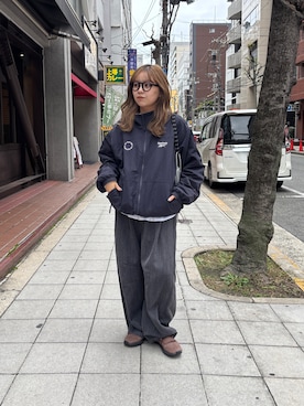 「Reebok（リーボック）のアイテム（ジャケット/アウター）」を使った、FUKAさん（レディース・157cm）の冬コーディネート