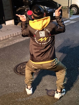 「Carhartt（カーハート）のアイテム（ナイロンジャケット）」を使った、橘康史さん（メンズ・170cm）の秋コーディネート