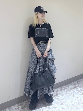 「PAGEBOY（ページボーイ）のモノトーンフォトTシャツ【選べる着丈】（Tシャツ/カットソー、ブラック系）」を使った、みはるんさん（レディース）の夏コーディネート