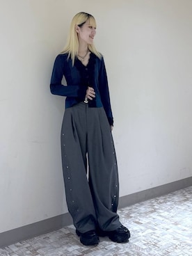 「PAGEBOY（ページボーイ）のプラットチャンキースニーカー【3サイズ展開・軽量】（スニーカー、ブラック系）」を使った、みはるんさん（レディース）の秋コーディネート