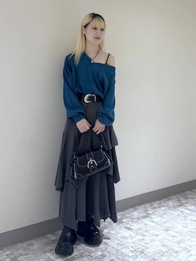 「PAGEBOY（ページボーイ）のハイショクステッチイレヘムスカート【ウエストゴム/ストレスフリー/裏地付き】（スカート、グレー系）」を使った、みはるんさん（レディース）の秋コーディネート