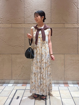 「grace grace （グラスグラス）のｇｇスクエアＧ型　Ｅ（ピアス（両耳用）、ゴールド系）」を使った、onoさん（レディース・157cm）の夏コーディネート