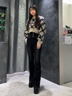 「EMODA（エモダ）のアイテム（ニット/セーター）」を使った、山下綾子さん（レディース・160cm）の冬コーディネート