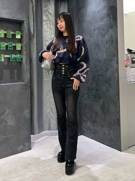 「EMODA（エモダ）のアイテム（ハンドバッグ）」を使った、山下綾子さん（レディース・160cm）の秋コーディネート