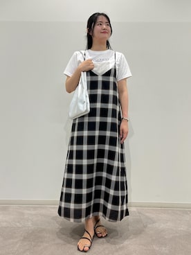 「ブルべ冬」｜「アイテム（ワンピース/ドレス）」を使った、かんちゃんさん（レディース・165cm）の夏コーディネート