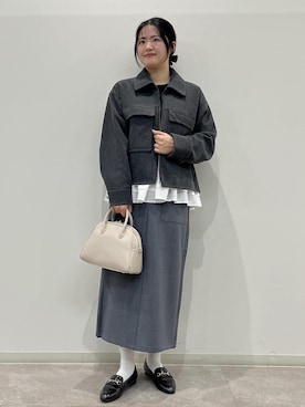 「アイテム（ブルゾン、グレー系）」を使った、かんちゃんさん（レディース・165cm）の秋コーディネート