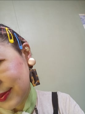 「アイテム（ピアス（片耳用）、ブラウン系）」を使った、つっしーさん（レディース・167cm）の夏コーディネート