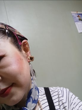 「アイテム（アクセサリー）」を使った、つっしーさん（レディース・167cm・40代）の夏コーディネート