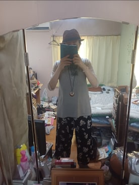 「アイテム（タンクトップ、シルバー系）」を使った、つっしーさん（レディース・167cm）の夏コーディネート