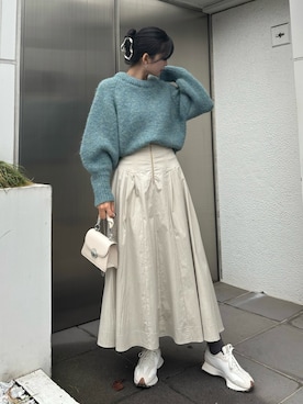 「LAGUNAMOON（ラグナムーン）のフロントZIPコルセットデザインフレアスカート（スカート、ホワイト系）」を使った、YUKA OTAさん（レディース・165cm）の冬コーディネート
