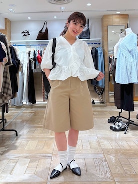 「LOWRYS FARM（ローリーズファーム）のチノタックハーフパンツ 637560（その他パンツ、ベージュ系）」を使った、and.youさん（レディース）の春コーディネート