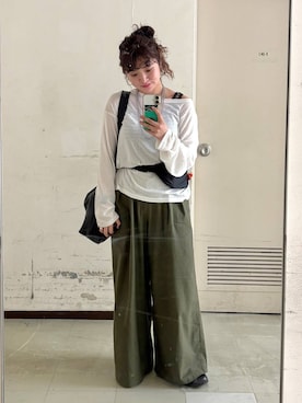 「LOWRYS FARM（ローリーズファーム）のＵＳＥＦＵＬシアープルオーバー　580950（Tシャツ/カットソー、ホワイト系）」を使った、and.youさん（レディース）の春コーディネート