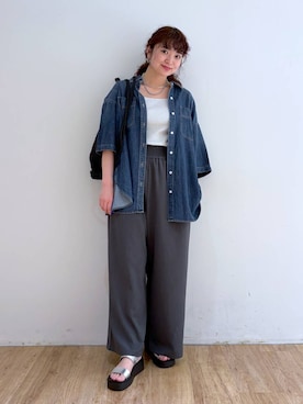 「LOWRYS FARM（ローリーズファーム）のギャザーワイドイージーパンツ　288508（その他パンツ、グレー系）」を使った、and.youさん（レディース）の春コーディネート