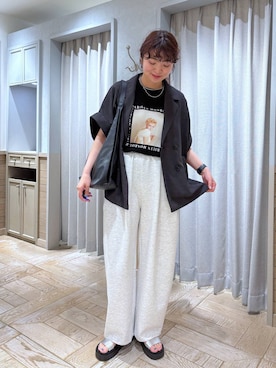 「LOWRYS FARM（ローリーズファーム）のヤワラカルイ２ＷＡＹショルダーＢＡＧ 115210（ショルダーバッグ、ブラック系）」を使った、and.youさん（レディース）の春コーディネート