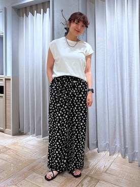「LOWRYS FARM（ローリーズファーム）の【接触冷感】ベーシックノースリーブ　1043004（Tシャツ/カットソー、ホワイト系）」を使った、and.youさん（レディース）の夏コーディネート