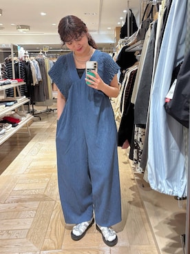 「LOWRYS FARM（ローリーズファーム）のスタイルＵＰクロスカップキャミ　100757（Tシャツ/カットソー、ブラック系）」を使った、and.youさん（レディース）の春コーディネート