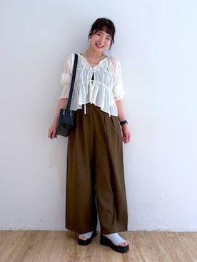 「アイテム（バレッタ/ヘアクリップ、シルバー系）」を使った、and.youさん（レディース・157cm）の夏コーディネート