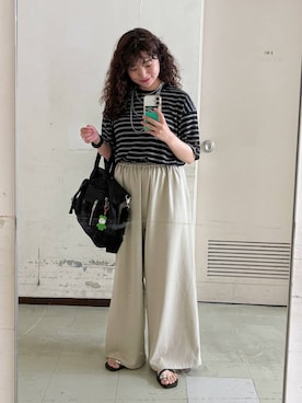 「LOWRYS FARM（ローリーズファーム）のギャザーワイドイージーパンツ　288508（その他パンツ、ベージュ系）」を使った、and.youさん（レディース）の春コーディネート